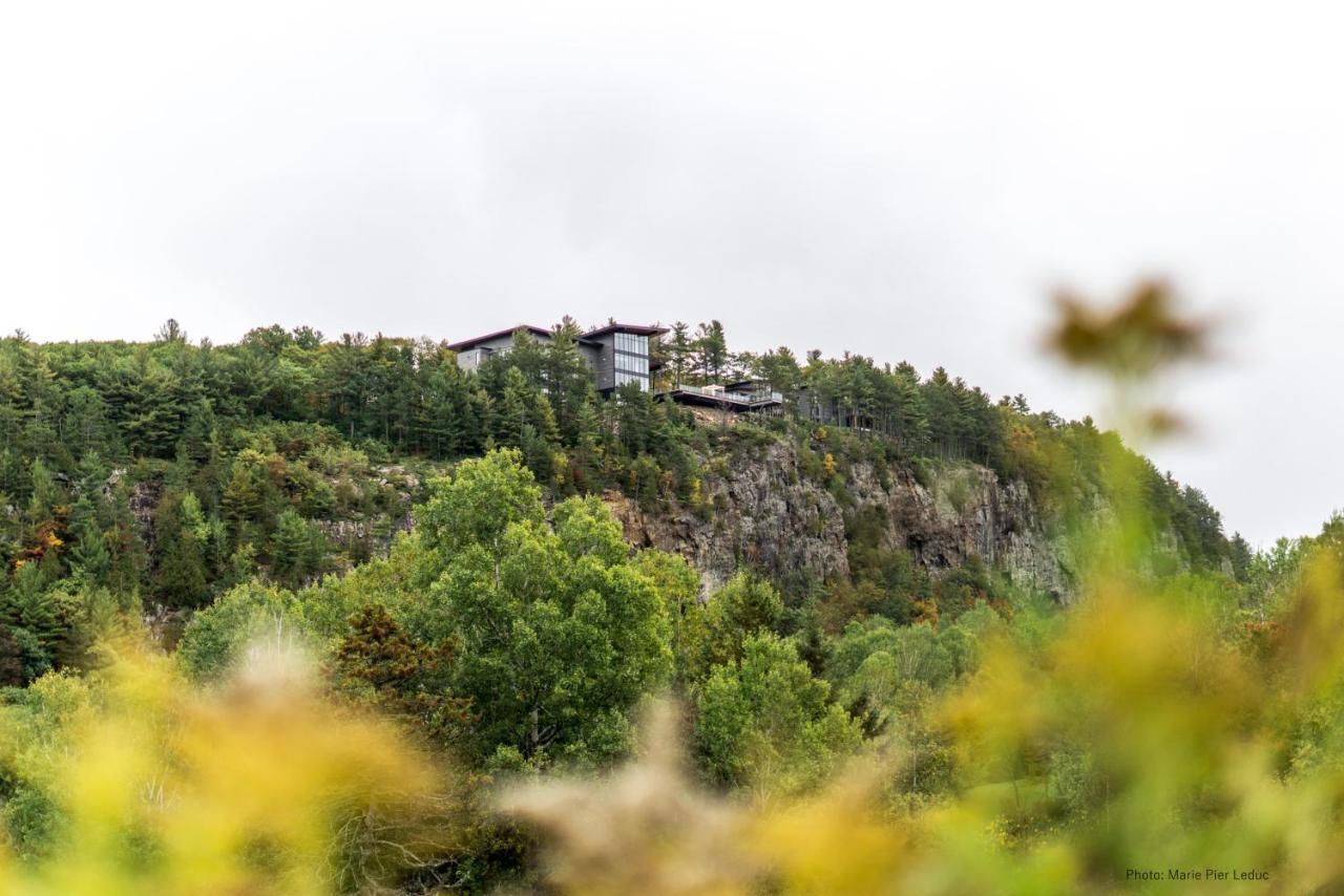 Auberge De La Montagne Coupee Saint Jean De Matha Buitenkant foto